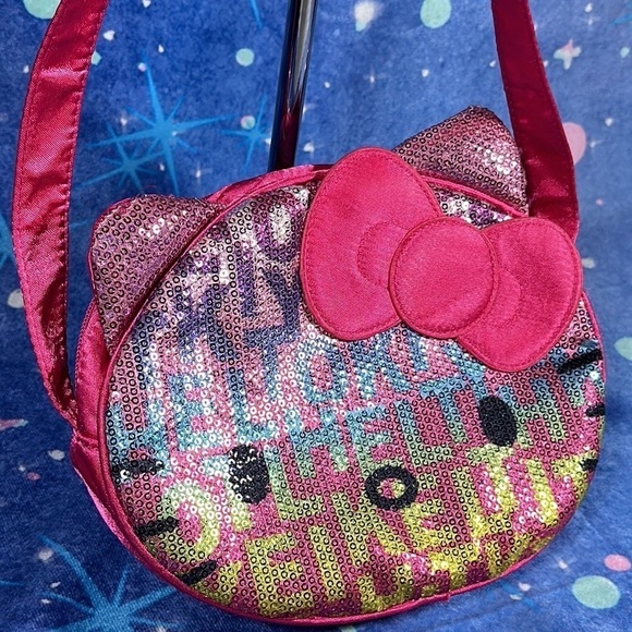 Hello Kitty Sanrio 2012 Pink Sequin Satin Face Bag Purse - Picture 16 of 16